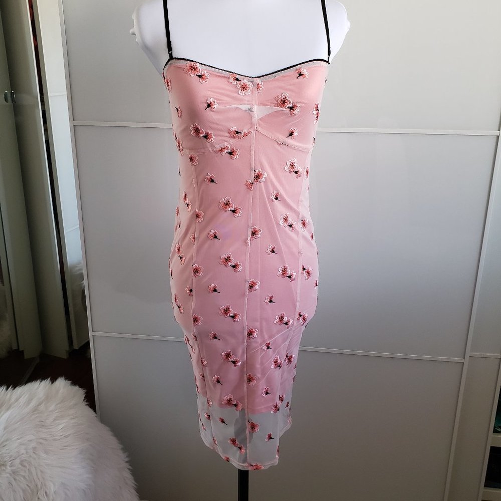Guess Pink Mesh Embroidered Cocktail Dress